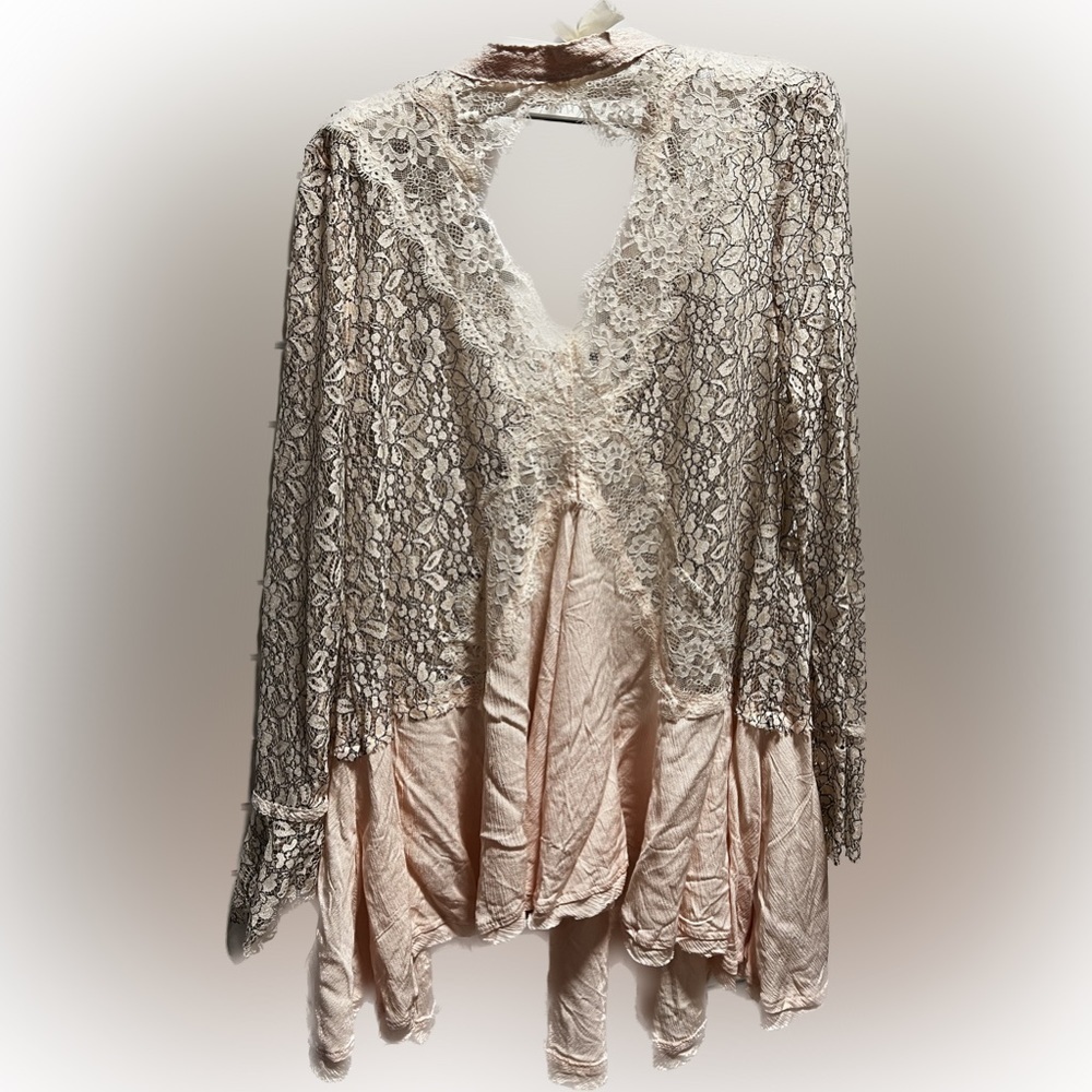 Free People Cream Lace Tunic with Heart Keyhole Back